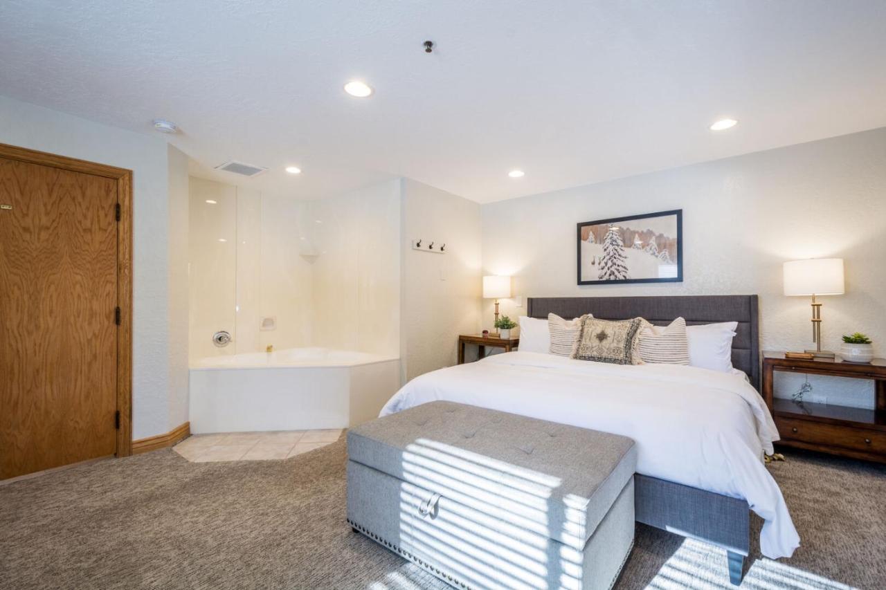Powder Hound 1 Bedroom Brighton Chalet Экстерьер фото
