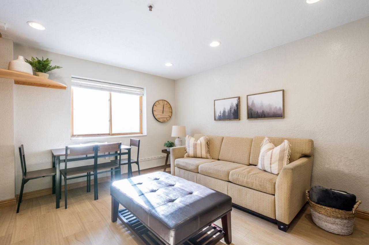 Powder Hound 1 Bedroom Brighton Chalet Экстерьер фото